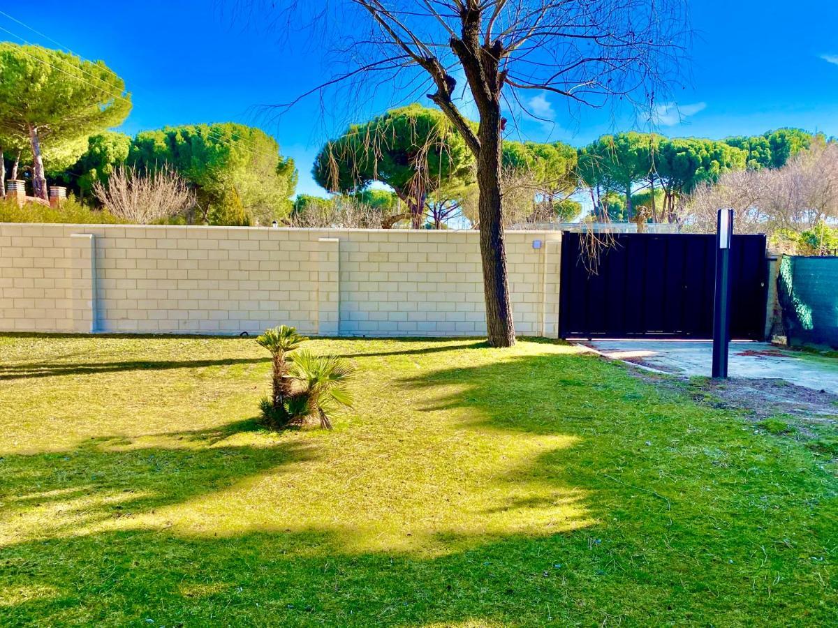 Chalet Medina Del Campo Entrepinares El Campillo  Bagian luar foto